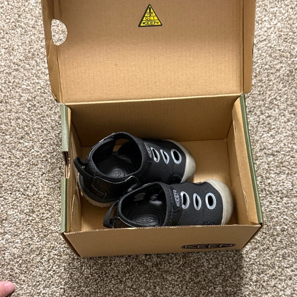 KEEN Kids Black Water Shoes